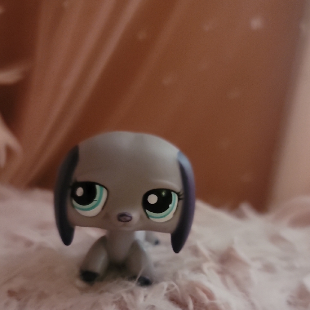 Littlest Pet Shop Gray Puppy Figure with Teal Eyes and Purple Ears